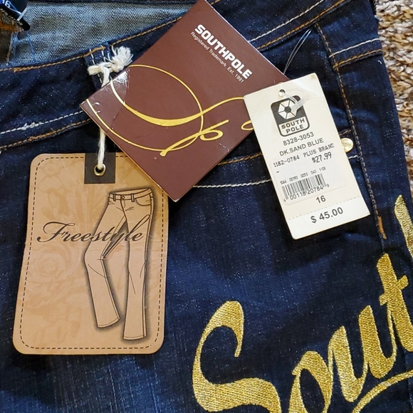 Nwt southpole womens jeans - Picture 2 of 5